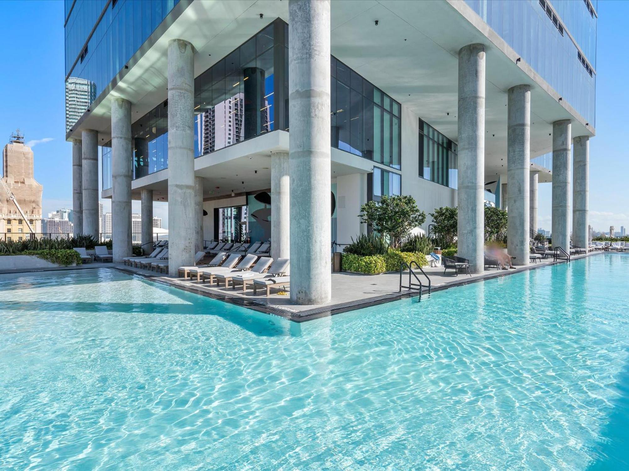 Mvr - Swim Relax & Enjoy Jaw-dropping Views *